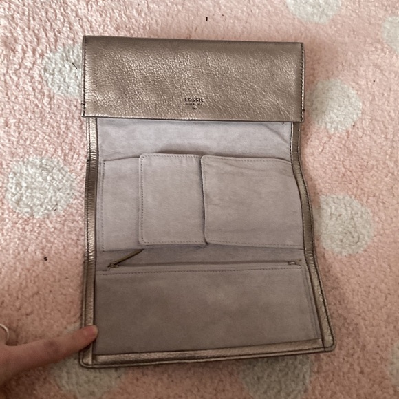 NEW Fossil Wallet - Picture 2 of 3